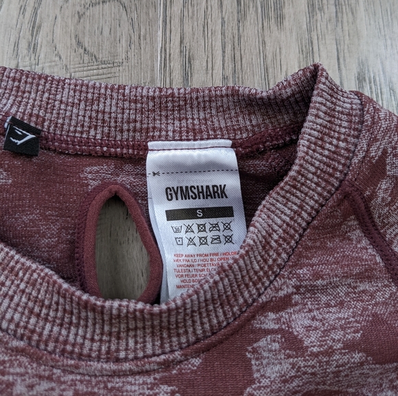 Gymshark Adapt Camo Seamless Long Sleeve Crop Top - Picture 8 of 8